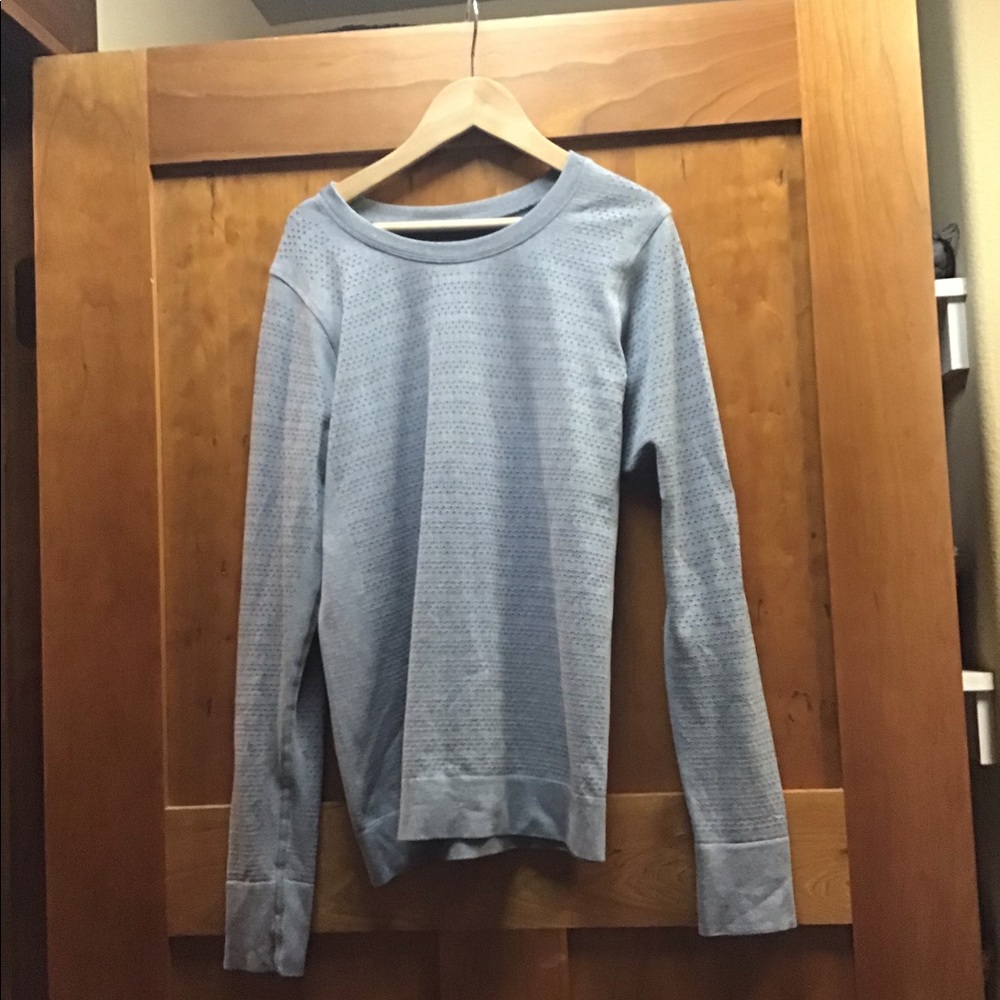 Lulu breeze by long sleeve size 6